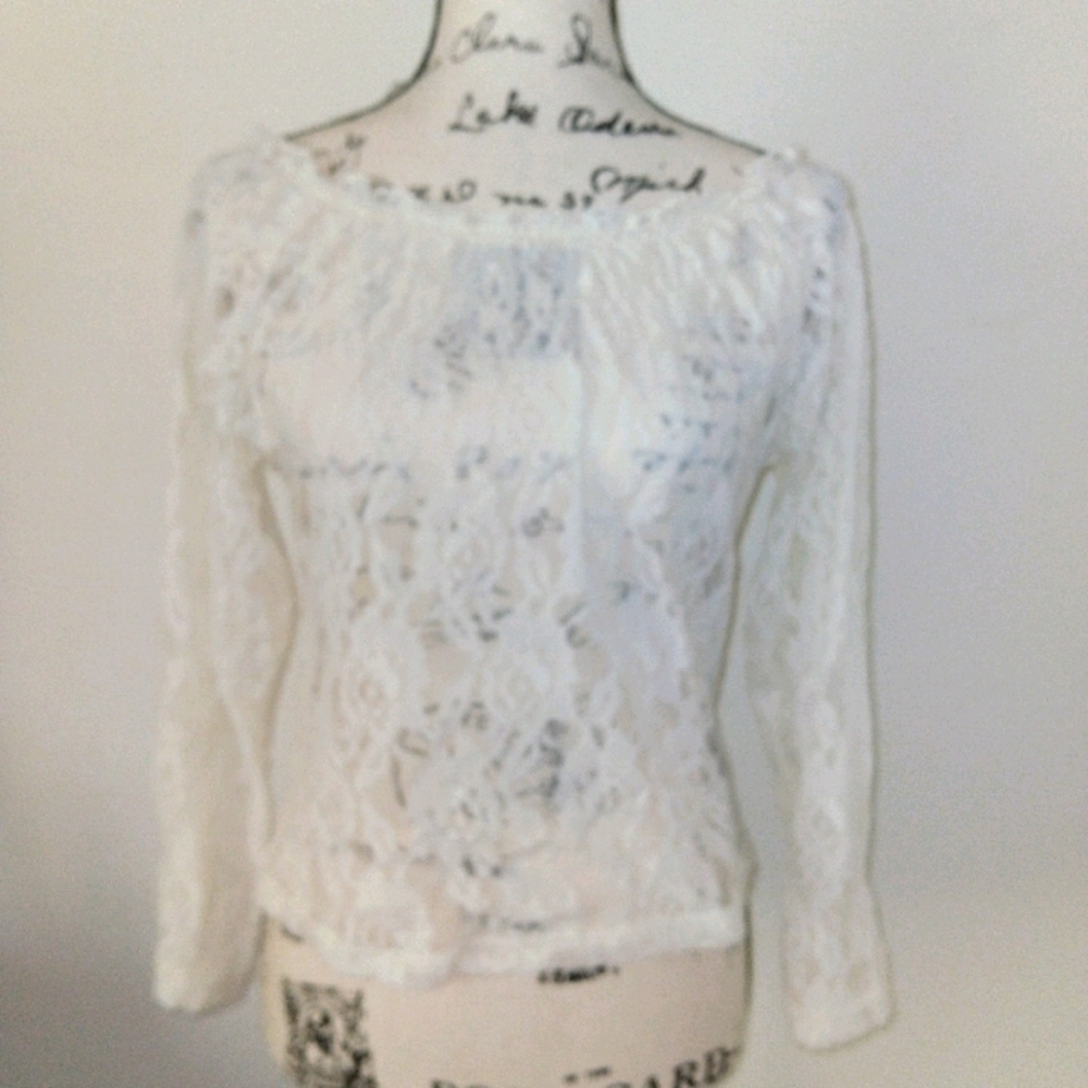 Gloria Vanderbilt lace top